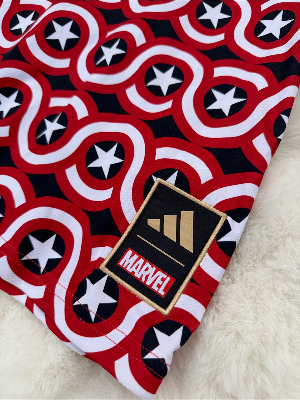 Adidas MLS x Marvel Captain America Pre-Match Soccer Jersey LARGE - Picture 3 of 7